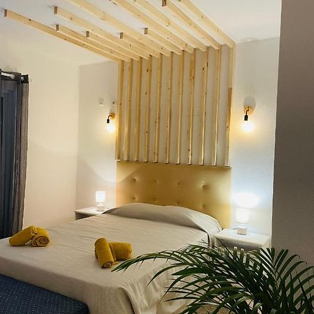 Travellers Guesthouse 拉哥斯 外观 照片