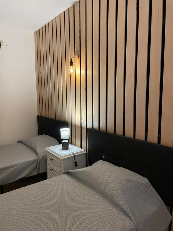 Travellers Guesthouse 拉哥斯 外观 照片