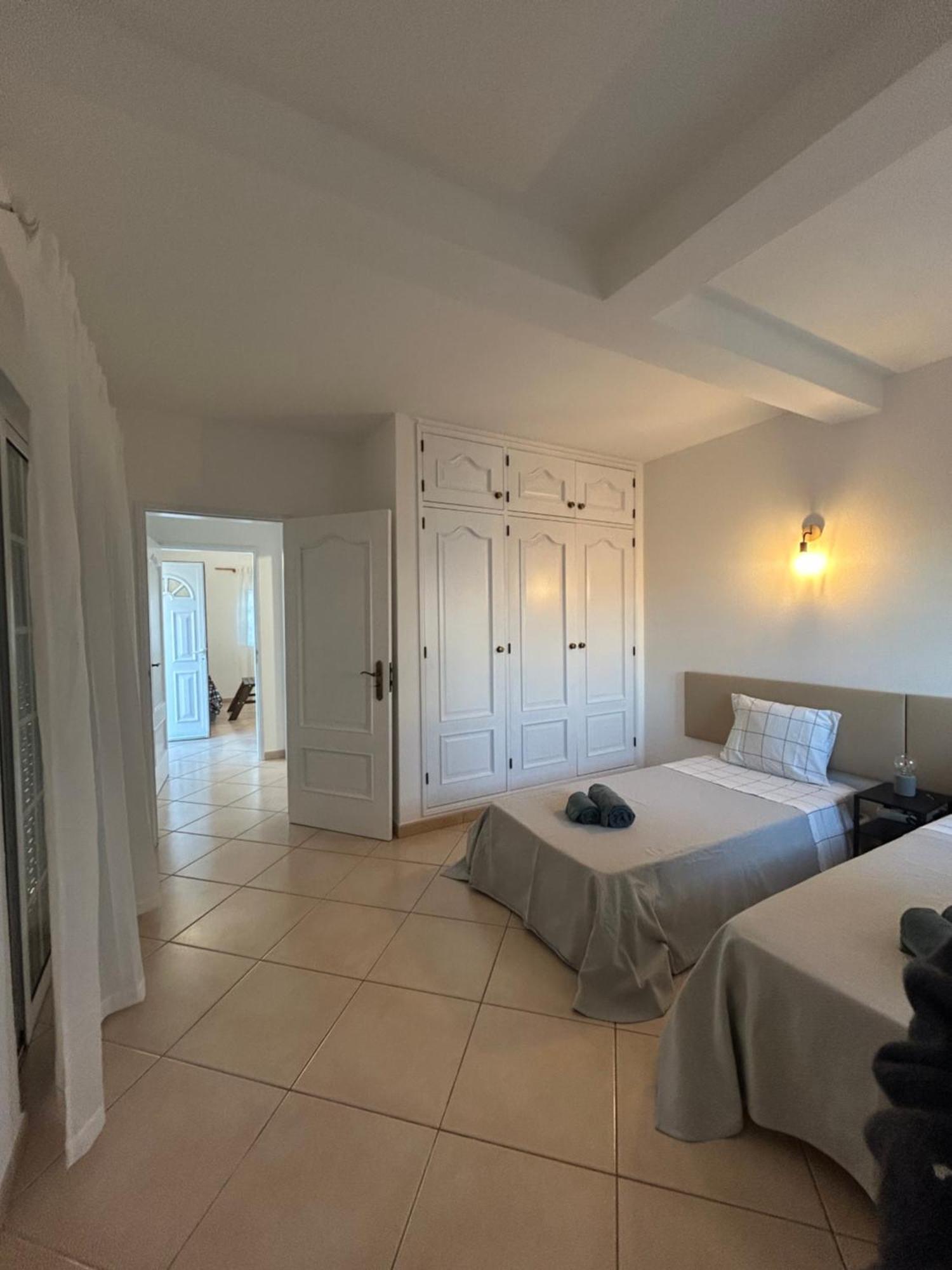 Travellers Guesthouse 拉哥斯 外观 照片