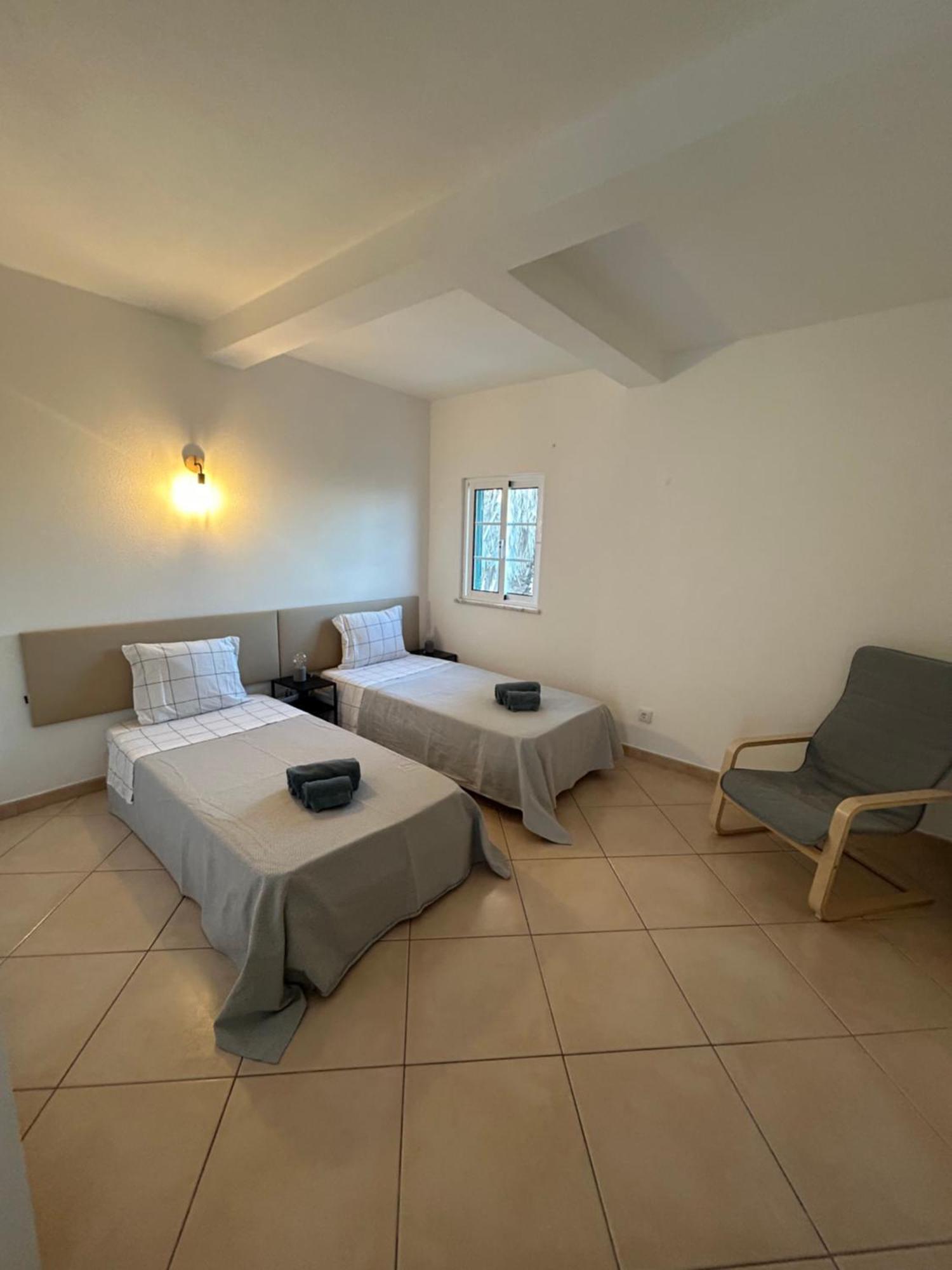 Travellers Guesthouse 拉哥斯 外观 照片