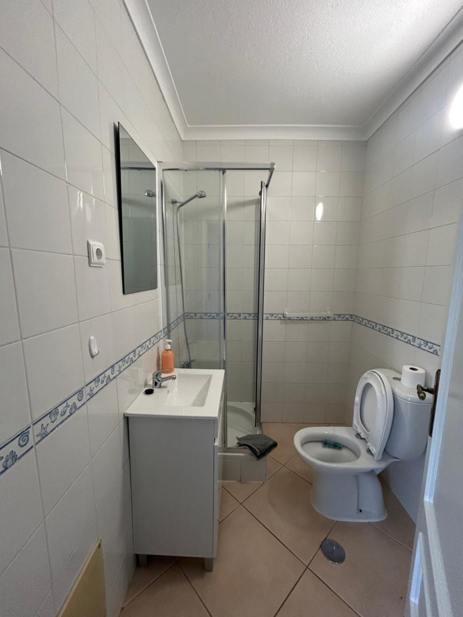 Travellers Guesthouse 拉哥斯 外观 照片